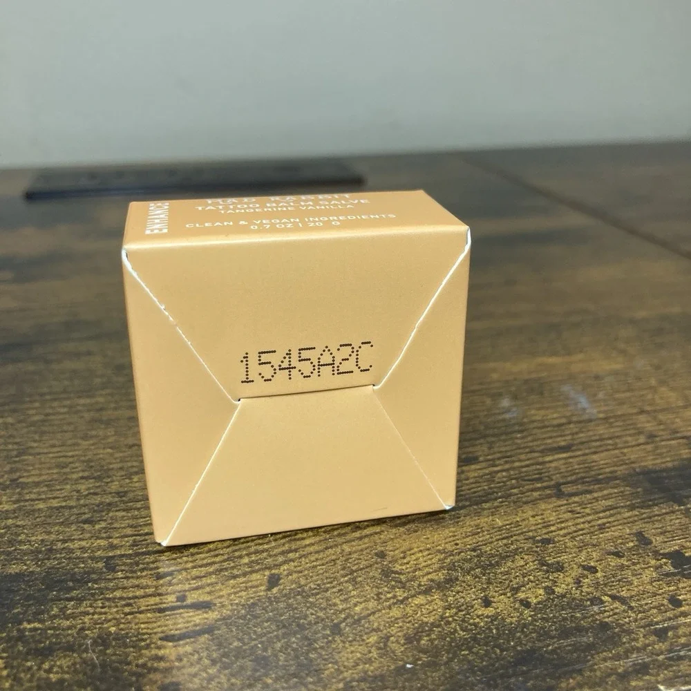 Mad Rabbit Tangerine‎ Vanilla Tattoo Balm Salve - Hydrates  Revives Tattoos
